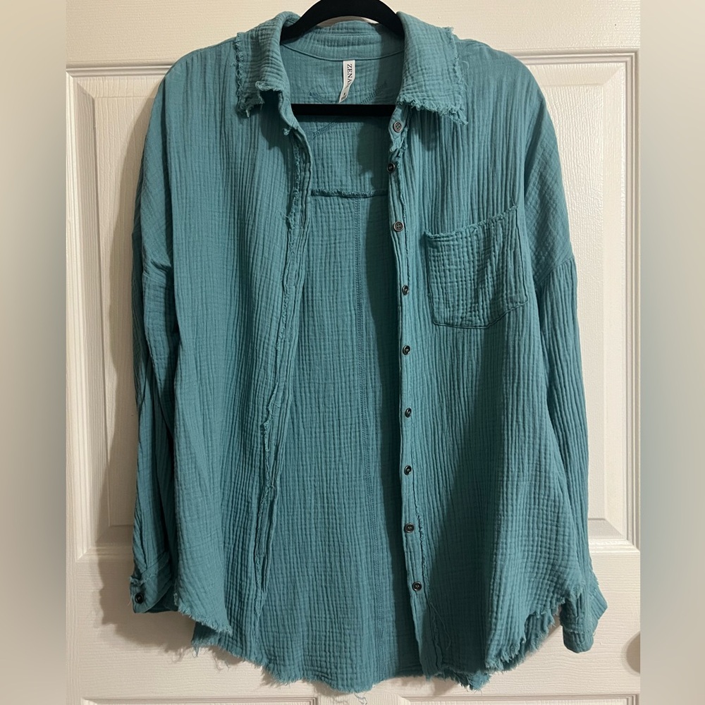Zenana Outfitters Turquoise Textured Shirt